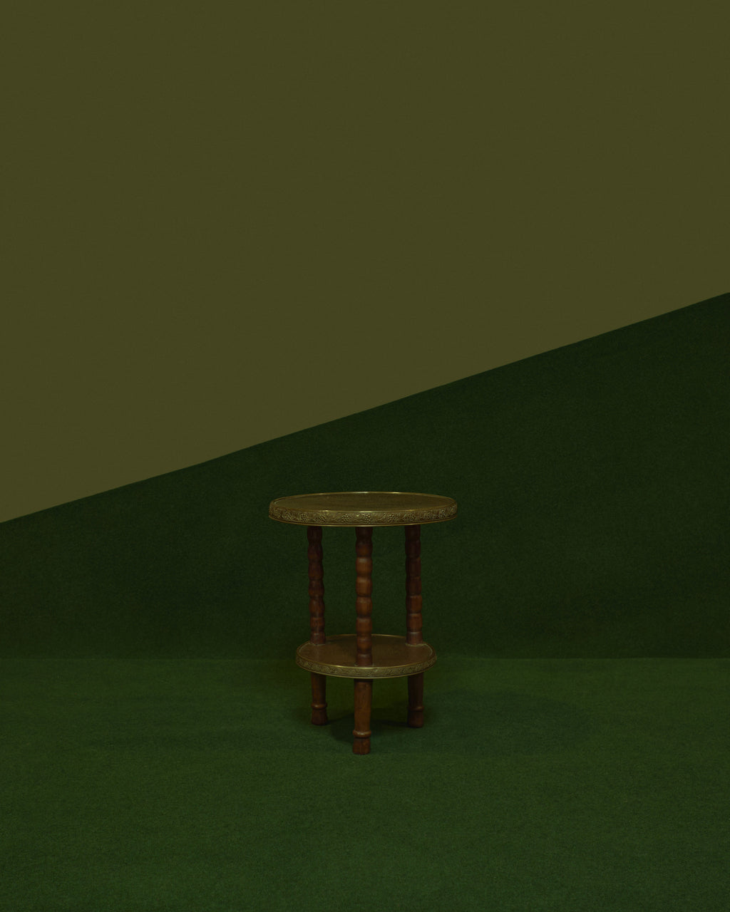 Deco Smoking Table