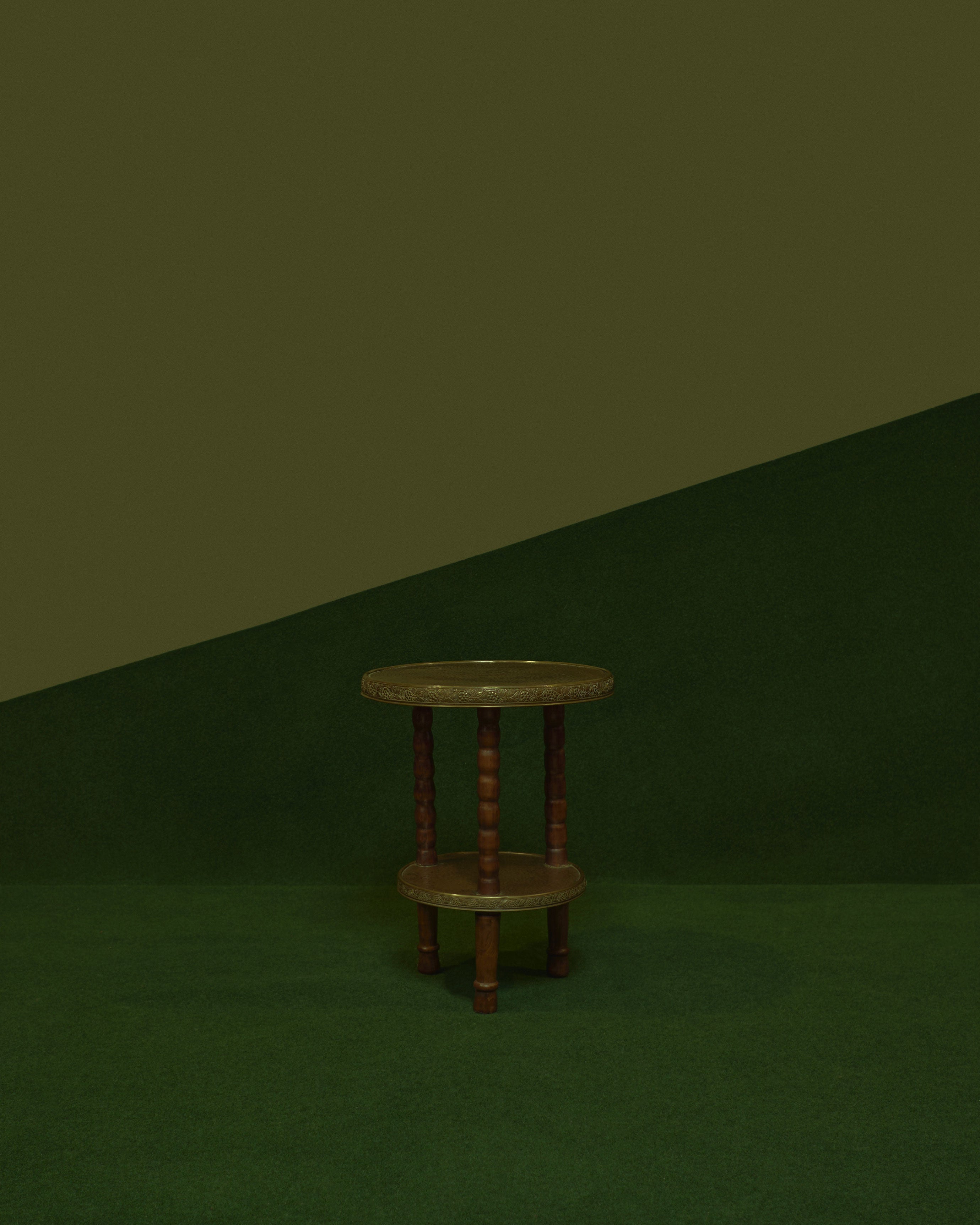 Deco Smoking Table