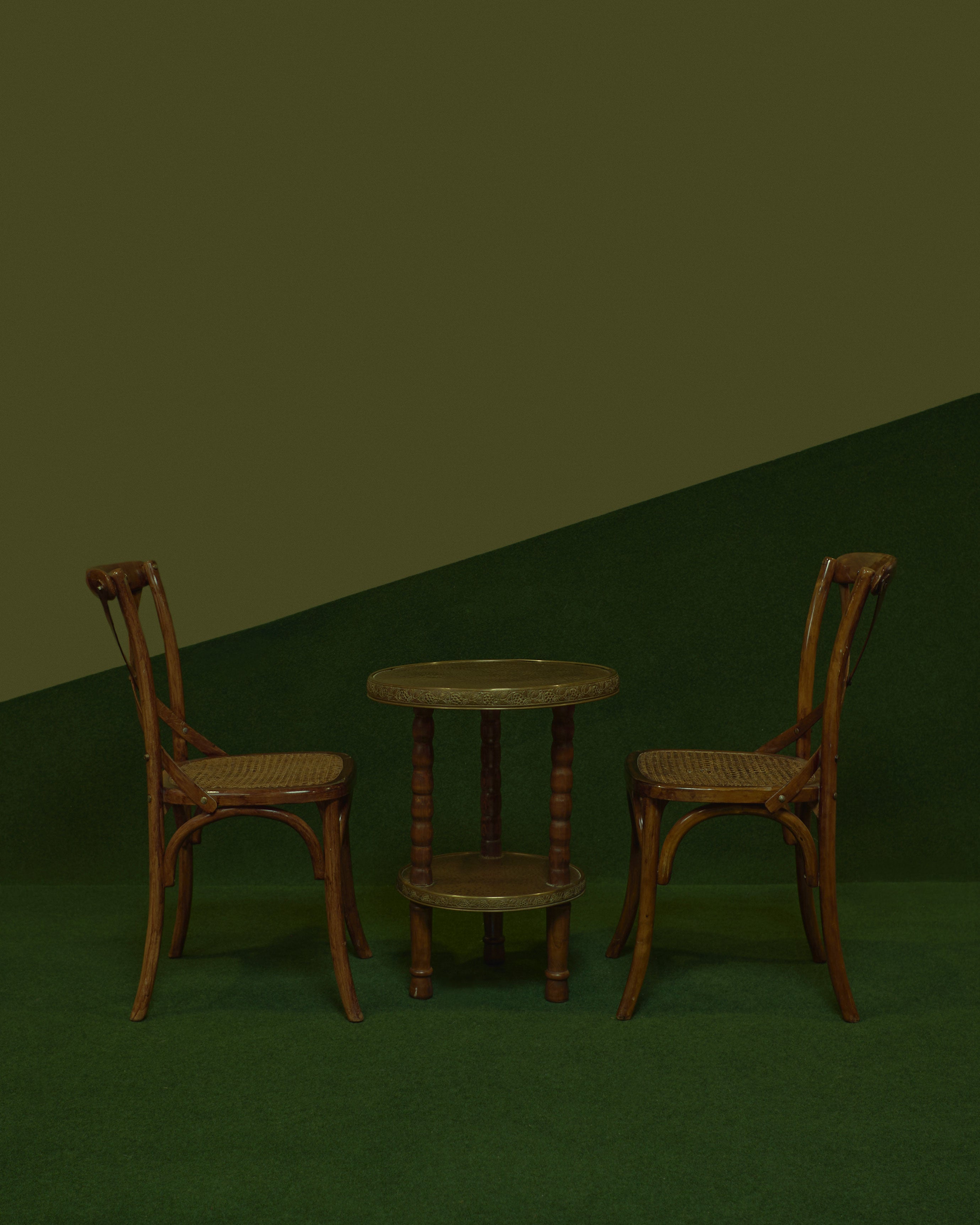 Deco Smoking Table